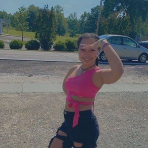 Meet your Posher, Daphney